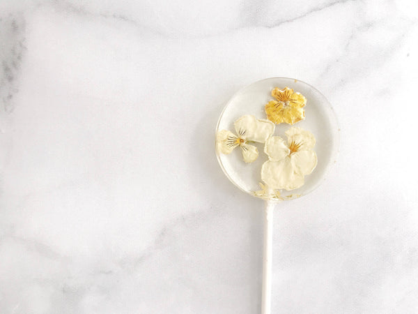 Pansy Flower Lollipop - Wedding Favor Lollipop - Flower Favor - Edible Pansy - Favor Lollipop - Edible Flower - Set of twelve